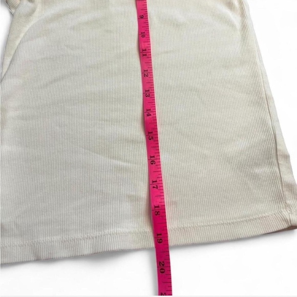 Old Navy Cream ribbed Ruffled Tank Top size XS - Picture 8 of 8